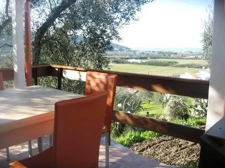 Holiday home Mit Garten Und Kinderschwimmbad