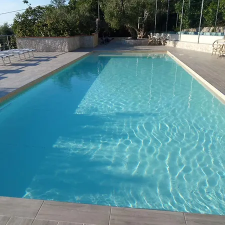 Mit Garten Und Kinderschwimmbad Holiday home *